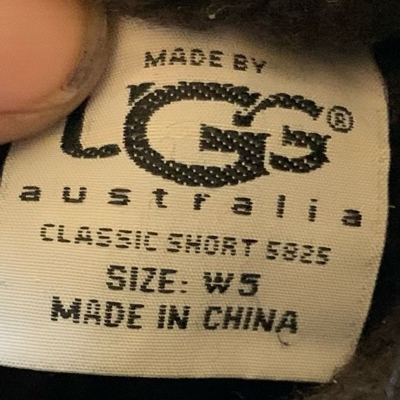 Ugg Classic Short Brown, Size 5 - Picture 7 of 7